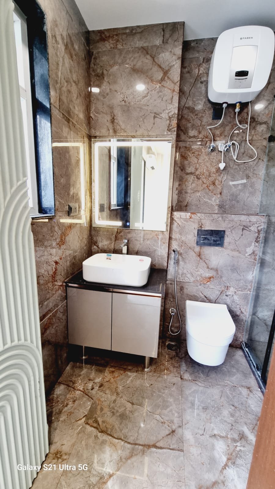 300 Sq yd, Sector 57 - Image 5