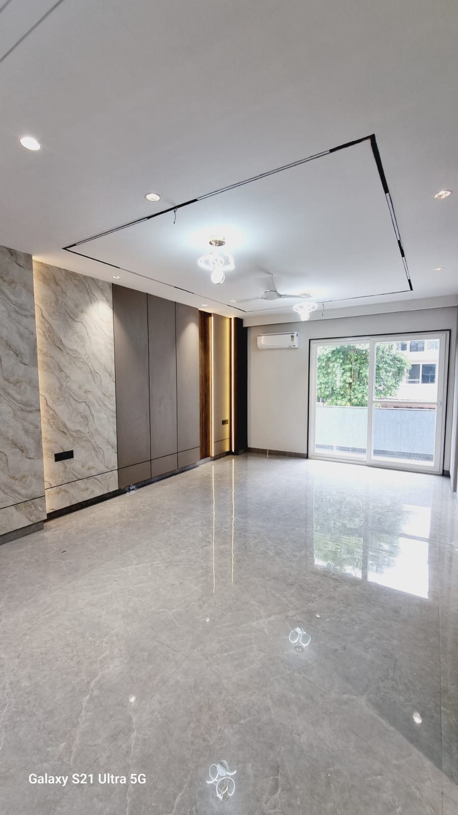 300 Sq yd, Sector 57 - Image 6