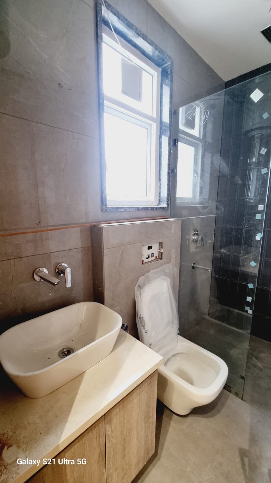 240 Sq Yd, 3 BHK - Image 4