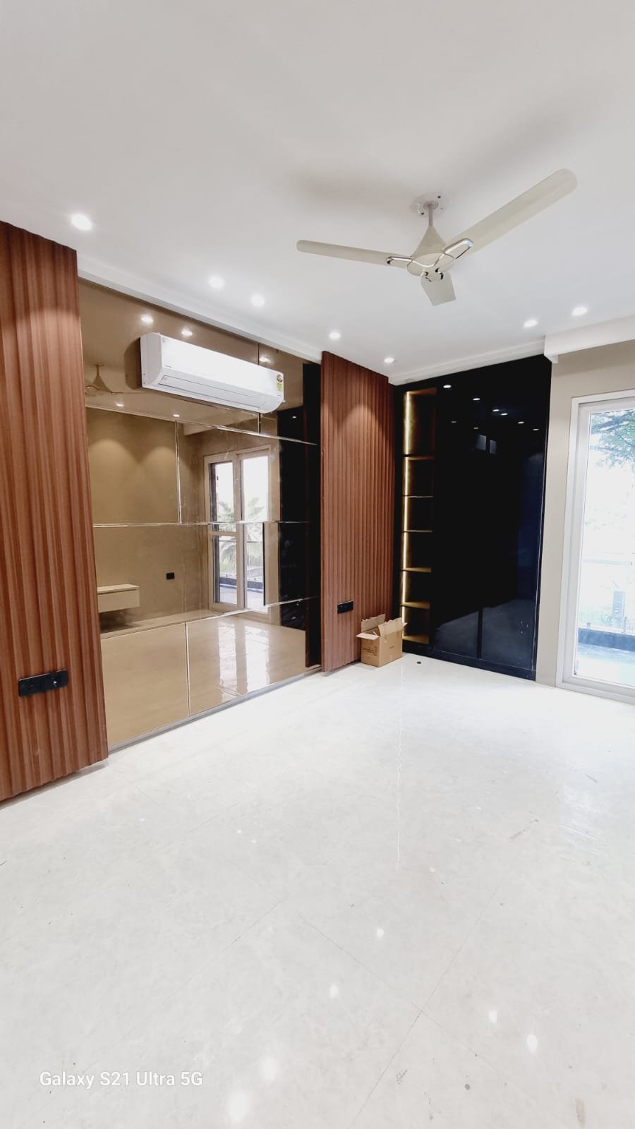 240 Sq Yd, 3 BHK - Image 6